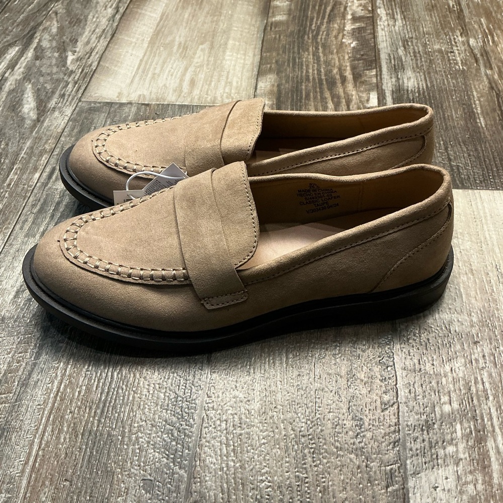 Old Navy Women’s Beige Faux Suede Penny Loafers for Women Size 8.5 - Picture 11 of 12